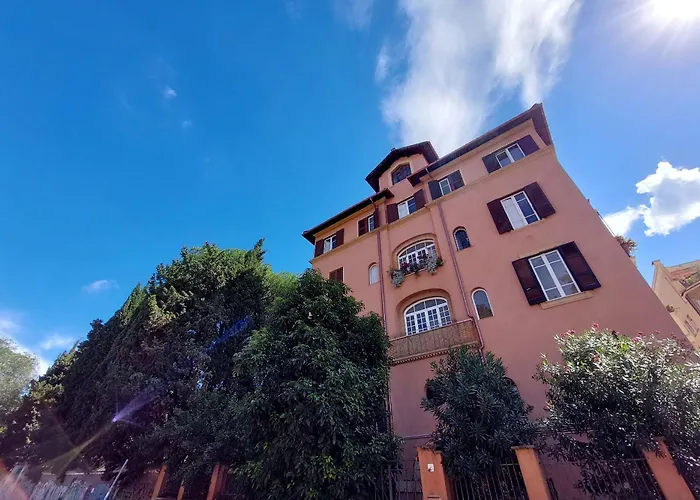 Casa, Aventino